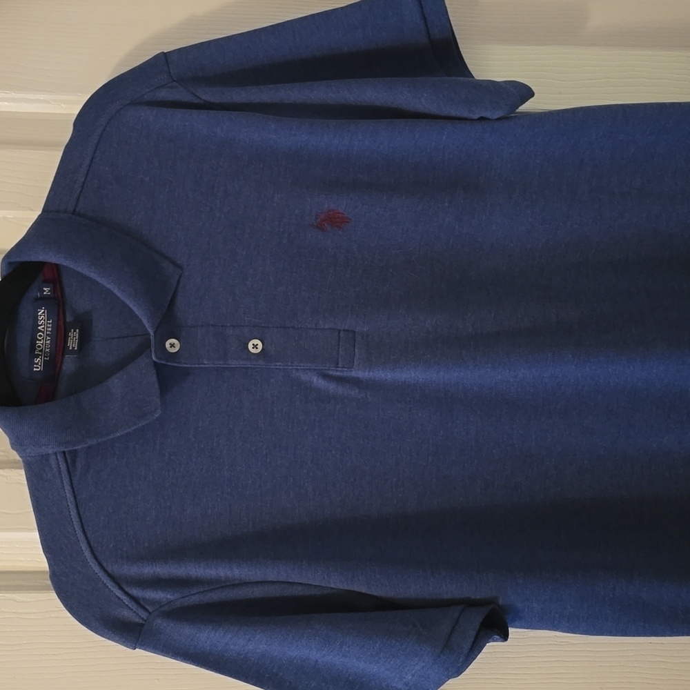 U.S. POLO ASSN. BRAND MEN'S BLUE SHORT SLEEVES POLO SIZE MEDIUM